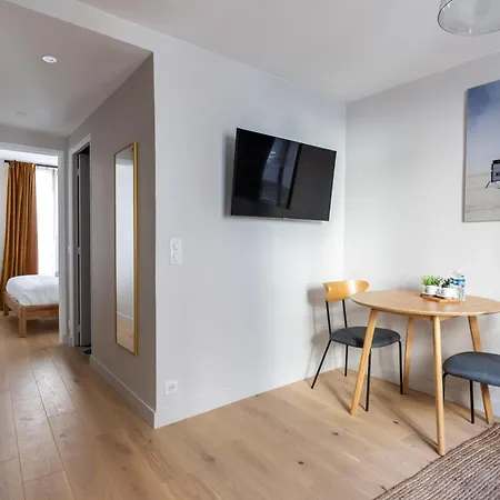 Relax In A Contemporary Designer Appartamento *